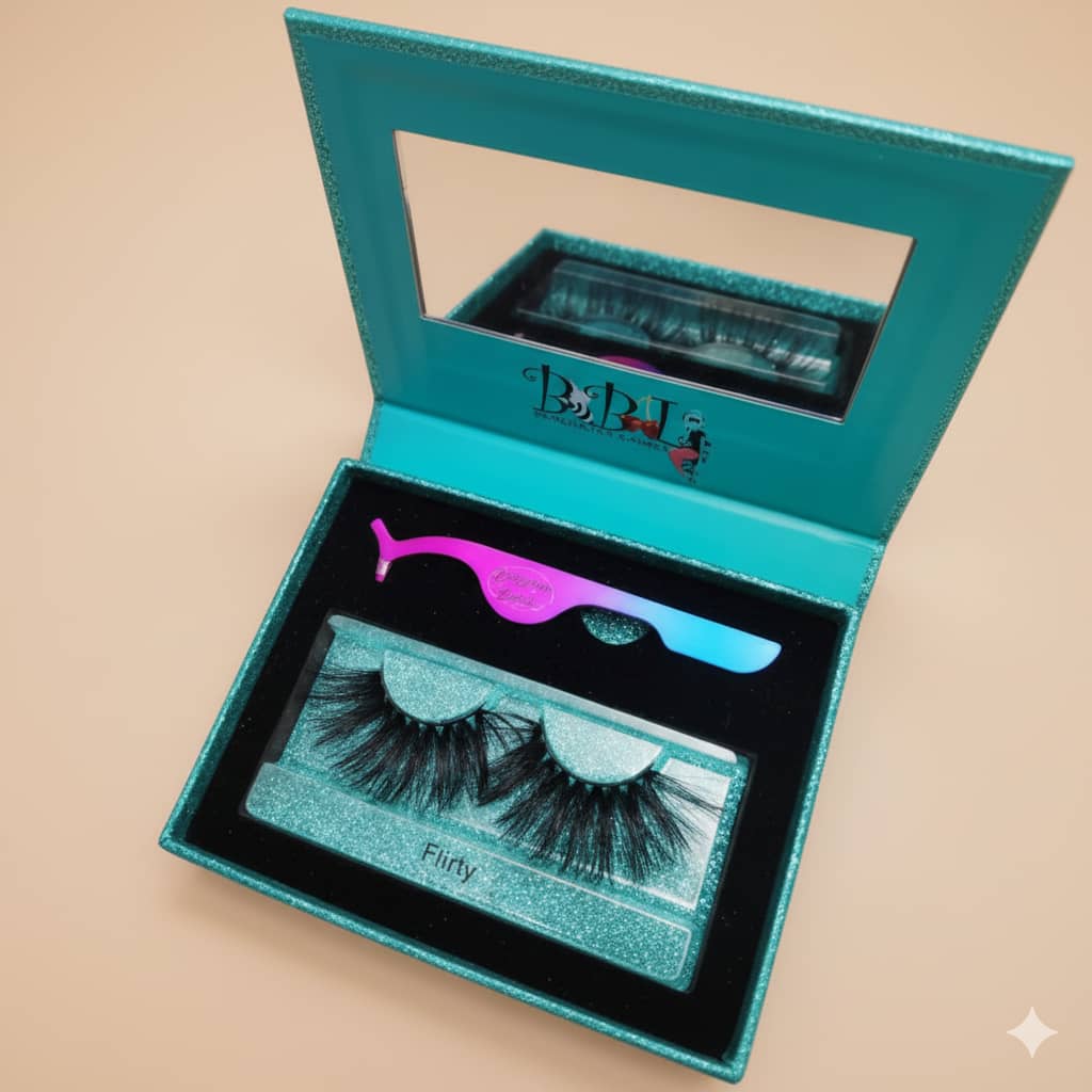 Flirty lashes with tweezer