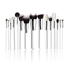 Makeup brush